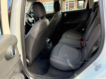 MINI COUNTRYMAN 1.5 Countryman Cooper Classic Auto 5dr