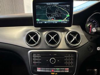 Mercedes-Benz GLA 1.6 GLA 180 AMG Line Edition Auto 5dr
