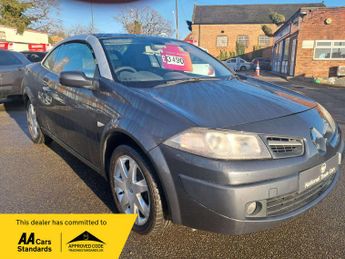 Renault Megane 1.9 dCi FAP Dynamique S Convertible 2dr Diesel Manual (154 g/km,