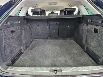 SKODA SUPERB 2.0 Superb SE L Executive TDI Semi-Auto 5dr