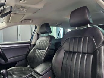 SKODA SUPERB 2.0 Superb SE L Executive TDI Semi-Auto 5dr