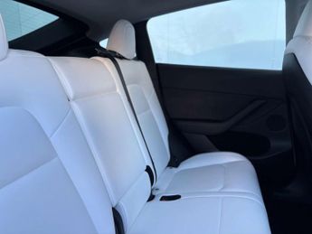 TESLA MODEL Y Model Y Long Range AWD 4WD 5dr