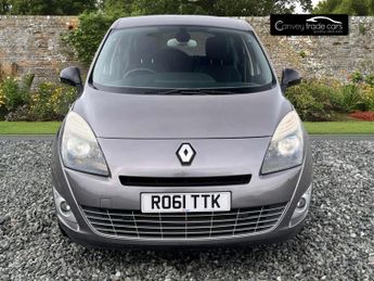 RENAULT SCENIC 1.5 Grand Scenic Dynamique TomTom Bose Pack dCi Semi-Auto 5dr