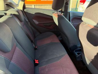 Ford Fiesta 1.4 Fiesta Titanium 96 5dr