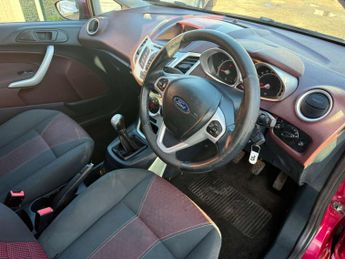 Ford Fiesta 1.4 Fiesta Titanium 96 5dr