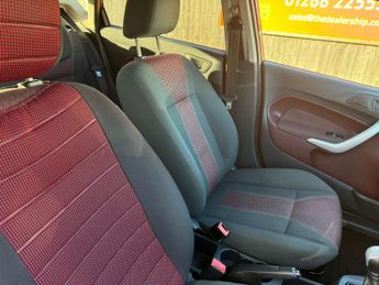 Ford Fiesta 1.4 Fiesta Titanium 96 5dr