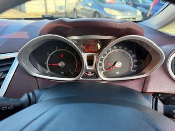 Ford Fiesta 1.4 Fiesta Titanium 96 5dr