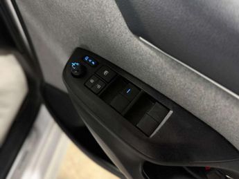 TOYOTA YARIS 1.5 Yaris Excel HEV CVT 5dr