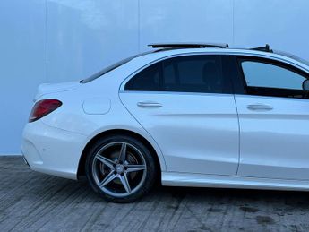 Mercedes-Benz C-CLASS 2.1 C 250 AMG Line Premium+ D Auto 4dr