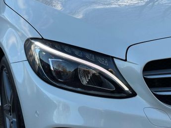 Mercedes-Benz C-CLASS 2.1 C 250 AMG Line Premium+ D Auto 4dr