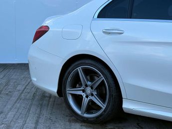 Mercedes-Benz C-CLASS 2.1 C 250 AMG Line Premium+ D Auto 4dr