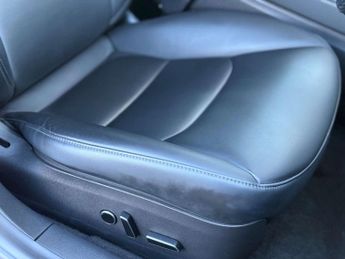 TESLA MODEL 3 Model 3 Long Range AWD 4WD 4dr