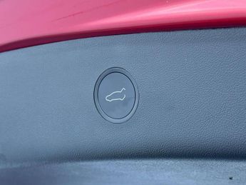 TESLA MODEL 3 Model 3 Long Range AWD 4WD 4dr