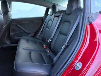 TESLA MODEL 3 Model 3 Long Range AWD 4WD 4dr