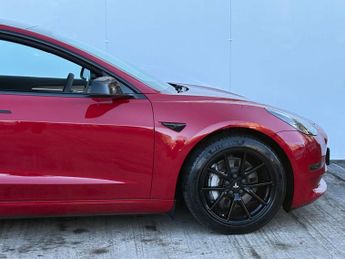 TESLA MODEL 3 Model 3 Long Range AWD 4WD 4dr