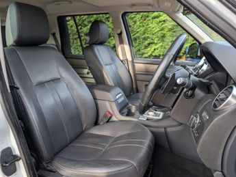 Land Rover DISCOVERY 3.0 Discovery Graphite SDV6 Auto 4WD 5dr