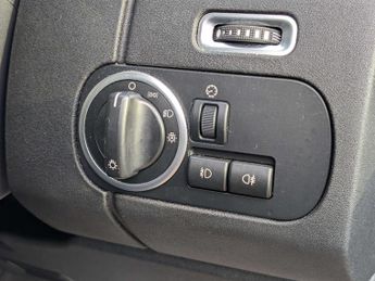 Land Rover DISCOVERY 3.0 Discovery Graphite SDV6 Auto 4WD 5dr