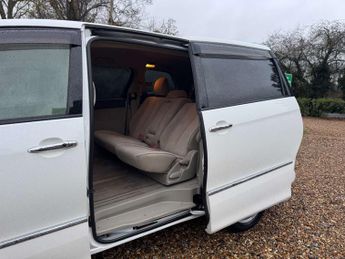 TOYOTA  Estima Hybrid Electric