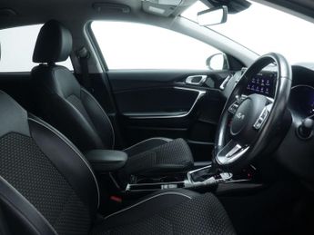 KIA XCEED 1.6 XCeed 3 PHEV Semi-Auto 5dr