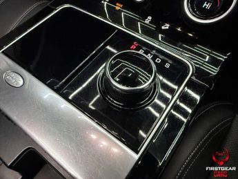 Land Rover Range Rover Velar 2.0 P250 R-Dynamic SE SUV 5dr Petrol Auto 4WD Euro 6 (s/s) (250 
