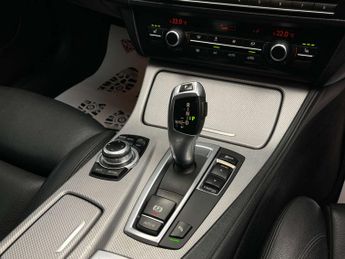 BMW 5 SERIES 2.0 520d M Sport Auto 4dr