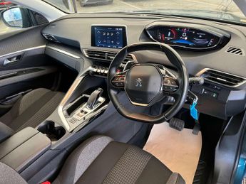 PEUGEOT 5008 1.5 5008 Active Blue HDi S/S Auto 5dr