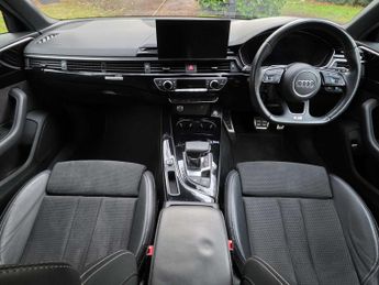 AUDI A4 2.0 A4 Black Edition 40 TDI Quattro Semi-Auto 4WD 5dr