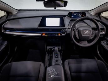 TOYOTA PRIUS 2.0 13.6kWh Design Hatchback 5dr Petrol Plug-in Hybrid CVT Euro 