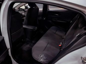 TOYOTA PRIUS 2.0 13.6kWh Design Hatchback 5dr Petrol Plug-in Hybrid CVT Euro 