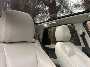 Land Rover DISCOVERY SPORT 2.0 Discovery Sport SE Tech TD4 Auto 4WD 5dr