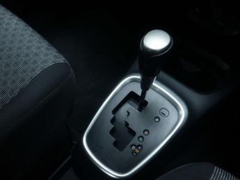 TOYOTA YARIS 1.3 Yaris Icon VVT-I CVT 5dr