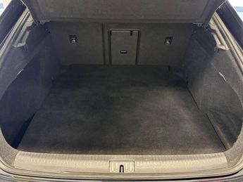 Volkswagen ARTEON 2.0 Arteon R-Line TSi Semi-Auto 5dr
