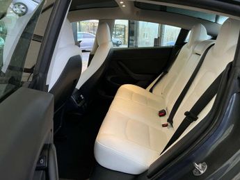 TESLA MODEL 3 Model 3 Performance AWD 4WD 4dr