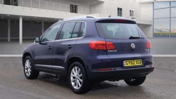 VOLKSWAGEN TIGUAN 2.0 Tiguan SE TDI BlueMotion Technology 4Motion Semi-Auto 4WD 5d
