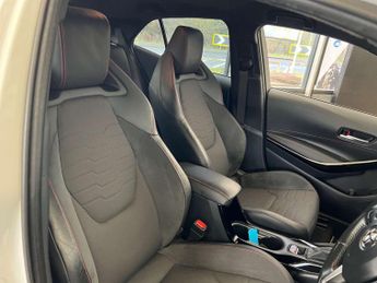 TOYOTA COROLLA 2.0 Corolla Excel VVT-i HEV CVT 5dr