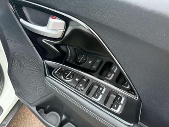 Kia NIRO 1.6 Niro 2 Semi-Auto 5dr