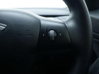 TESLA MODEL 3 Model 3 Long Range AWD 4WD 4dr