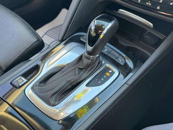 VAUXHALL INSIGNIA 2.0 Insignia Elite Nav TD Auto 5dr