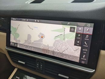 Porsche CAYENNE 3.0 Cayenne V6 Auto 4WD 5dr