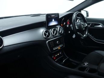 MERCEDES-BENZ GLA 1.6 GLA 200 AMG Line Edition+ Auto 5dr