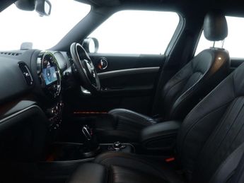 MINI COUNTRYMAN 1.5 Countryman Cooper Exclusive Auto 5dr