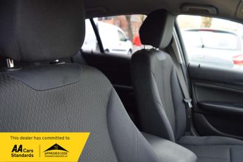 BMW 1 SERIES 1.6 116i SE T Auto 5dr