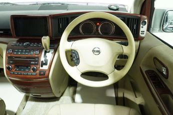 Nissan ELGRAND E51 3.5i