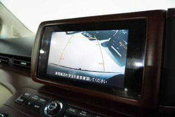 Nissan ELGRAND E51 3.5i