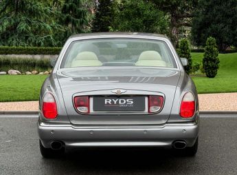 BENTLEY ARNAGE 6.8 Arnage Red Label Auto 4dr