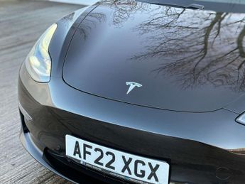 TESLA MODEL 3 Model 3 Long Range AWD 4WD 4dr