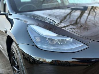 TESLA MODEL 3 Model 3 Long Range AWD 4WD 4dr