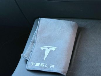 TESLA MODEL 3 Model 3 Long Range AWD 4WD 4dr