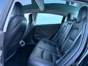 TESLA MODEL 3 Model 3 Long Range AWD 4WD 4dr