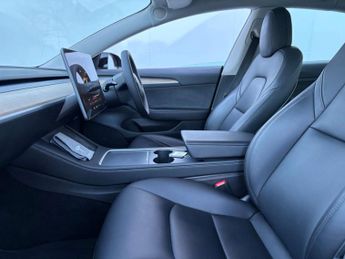 TESLA MODEL 3 Model 3 Long Range AWD 4WD 4dr